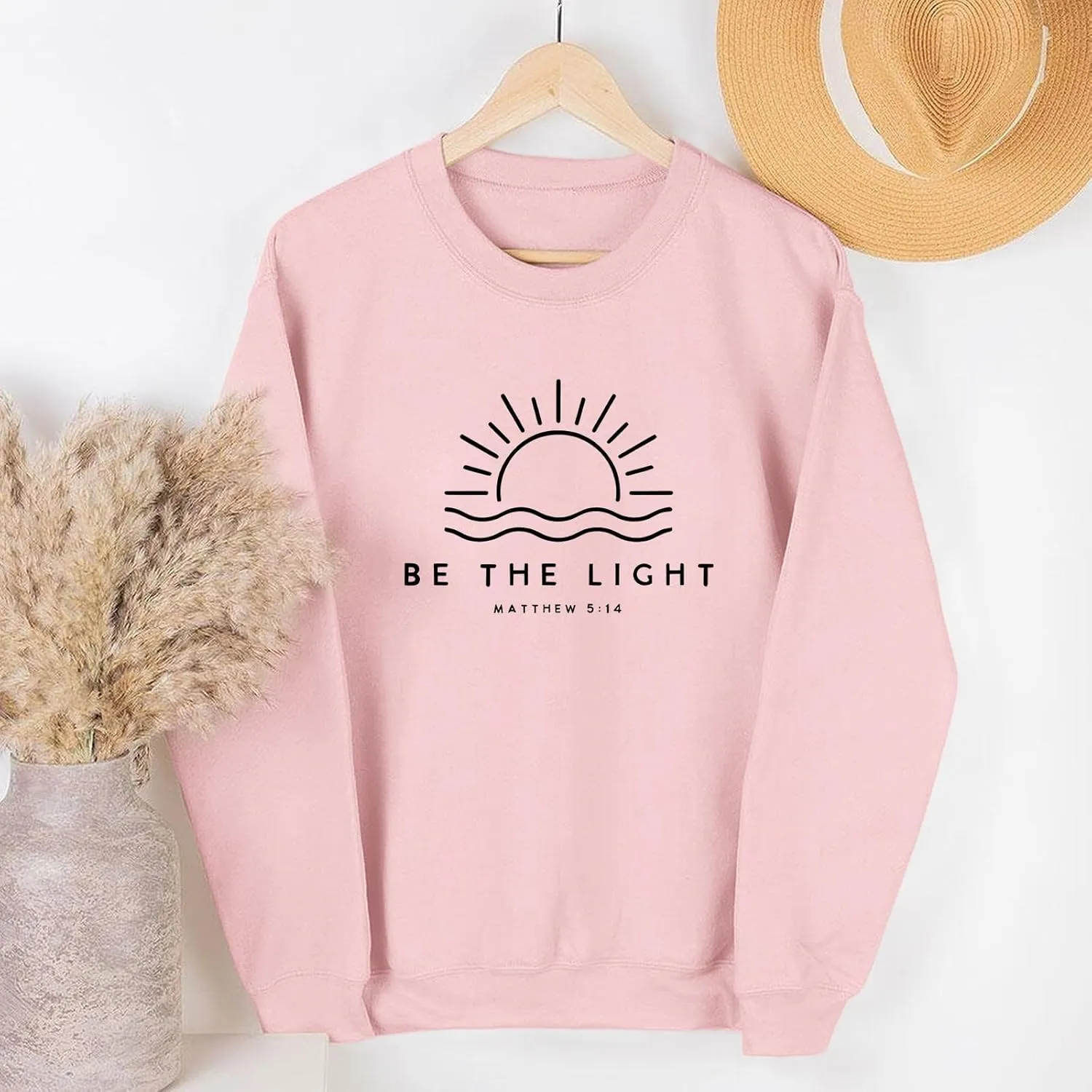 Christian Be The Light Sweatshirts for Women Religious Faith Jesus Bible Verse Graphic Shirts Loose Pullover Tops
