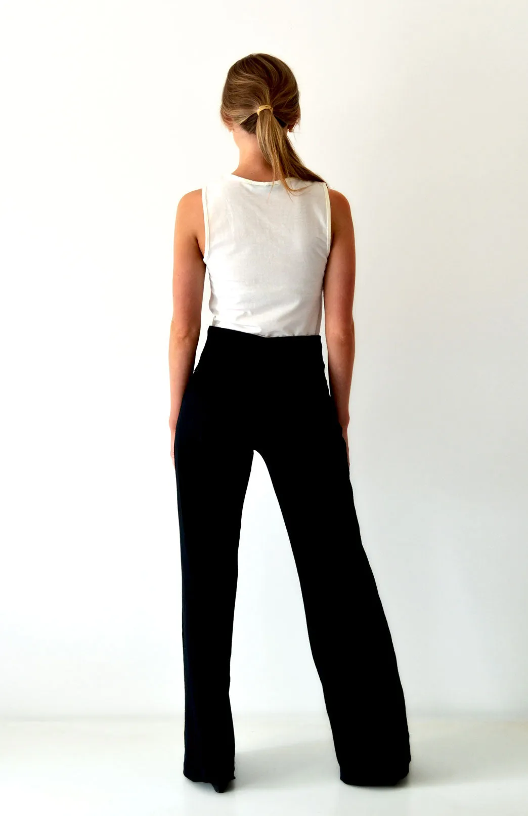 Pre Loved: Sleeveless Scoop Top - Jersey (size 6/XS)
