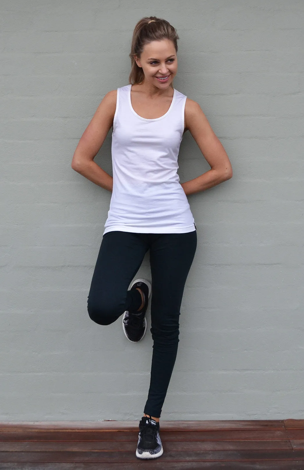 Pre Loved: Sleeveless Scoop Top - Jersey (size 6/XS)